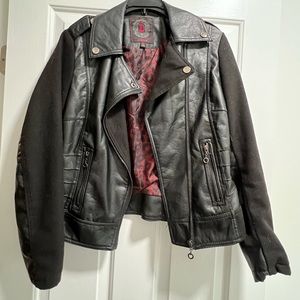 Leather jacket, Size M, Gently Used